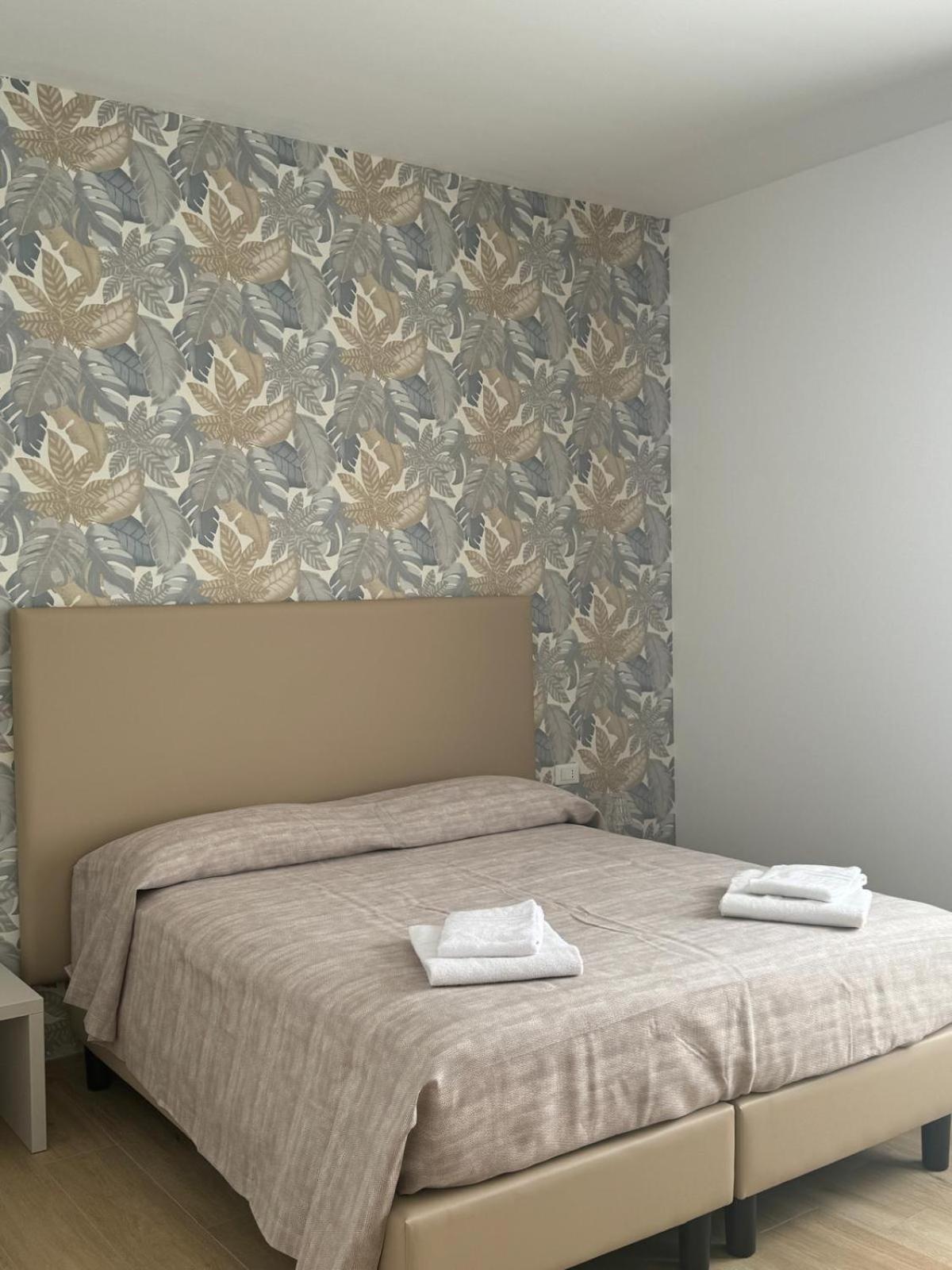 Guest House Al Porto Чивитавекия Екстериор снимка