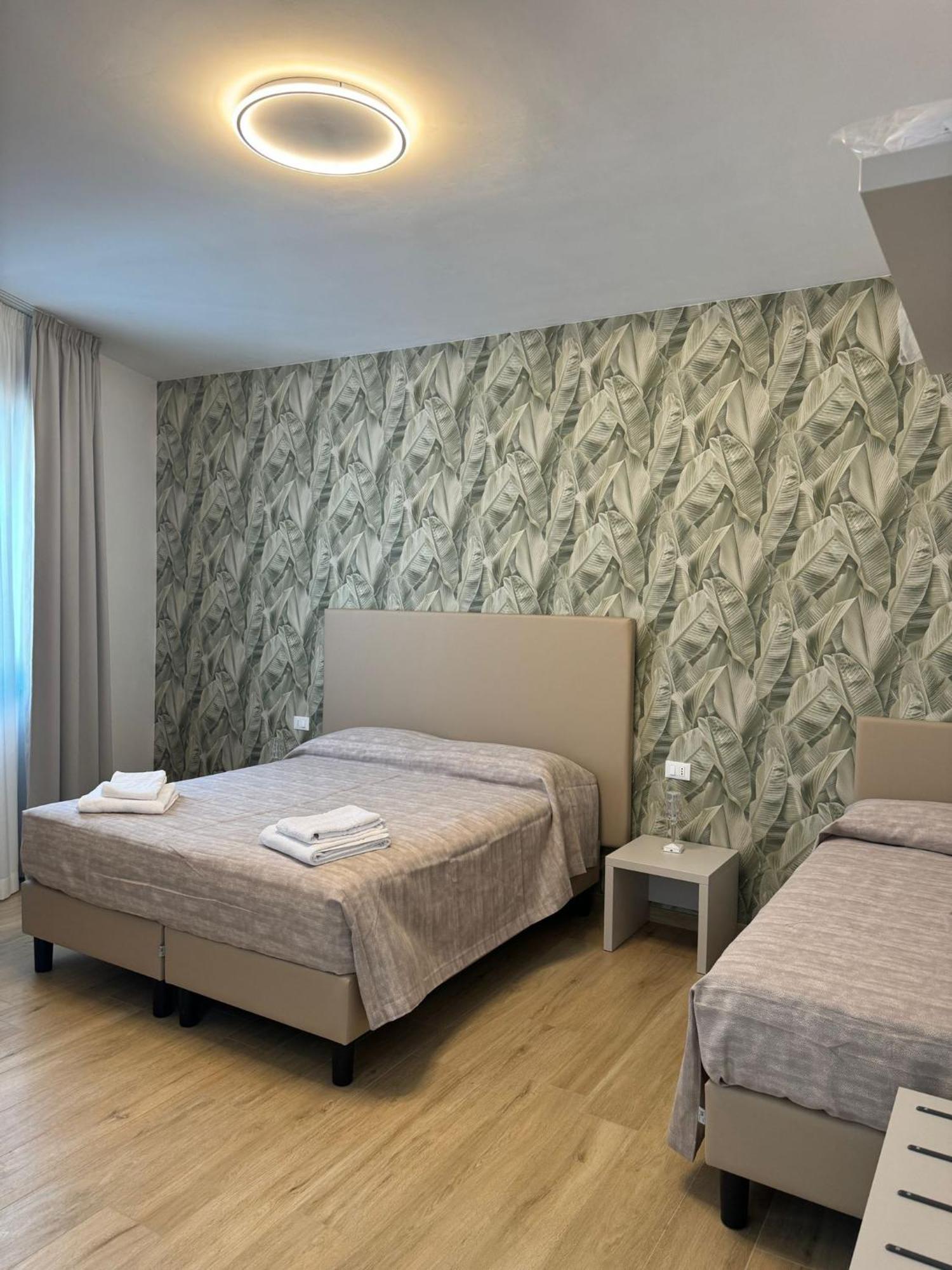 Guest House Al Porto Чивитавекия Екстериор снимка